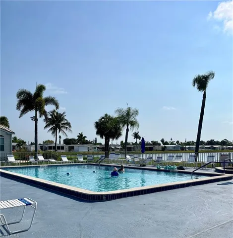 3036  Longview  LN, North Fort Myers, FL 33917