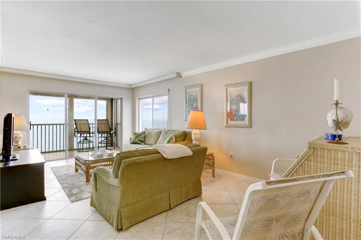 Large Great Room with Unobstructed Gulf Views!