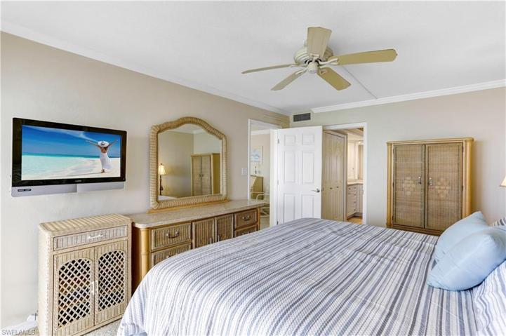 Spacious Main Retreat