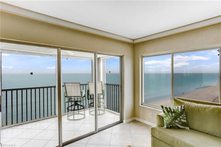 Corner End Unit with Coastal views all the way to Sanibel!