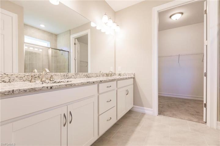 919 Stonewater Lake TER, CAPE CORAL FL 33993