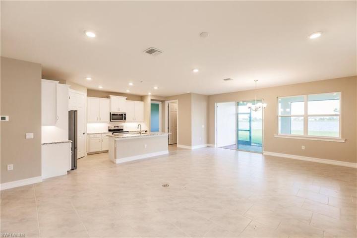 919 Stonewater Lake TER, CAPE CORAL FL 33993
