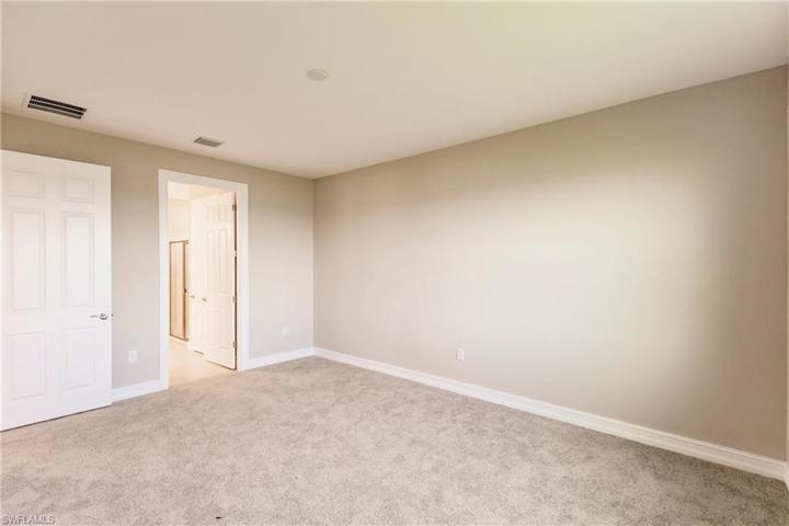 919 Stonewater Lake TER, CAPE CORAL FL 33993