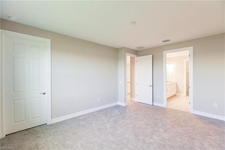 919 Stonewater Lake TER, CAPE CORAL FL 33993
