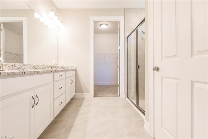 919 Stonewater Lake TER, CAPE CORAL FL 33993