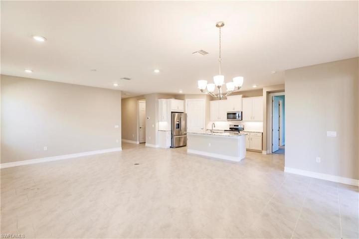 919 Stonewater Lake TER, CAPE CORAL FL 33993