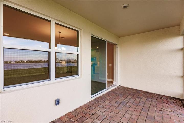 919 Stonewater Lake TER, CAPE CORAL FL 33993