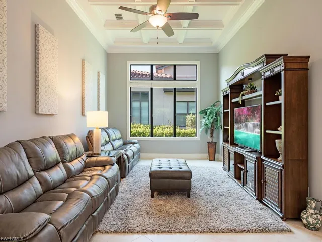 Fourth Bedroom - ideal for a den/office