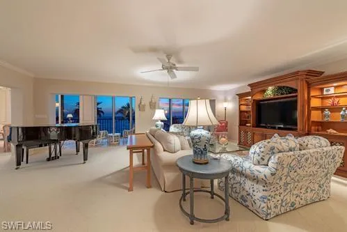 3377 Gulf Shore Blvd N 4d, Naples, Florida 34103
