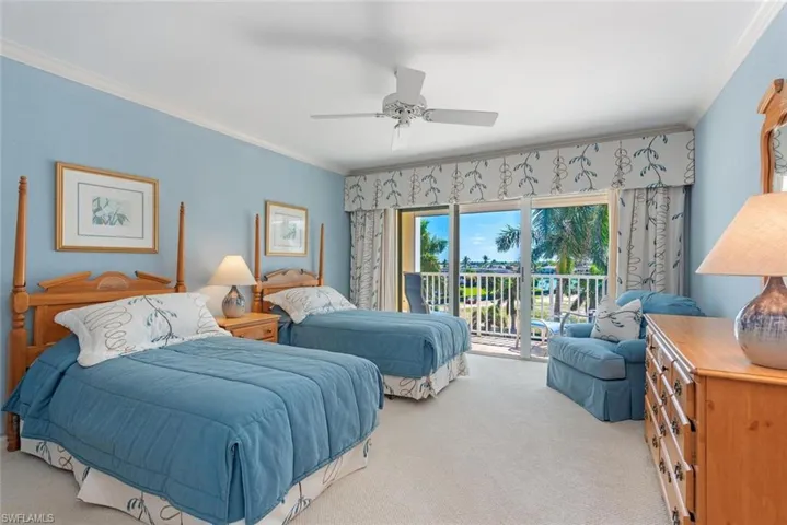 3377 Gulf Shore Blvd N 4d, Naples, Florida 34103