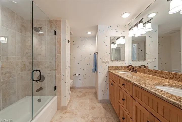 3377 Gulf Shore Blvd N 4d, Naples, Florida 34103