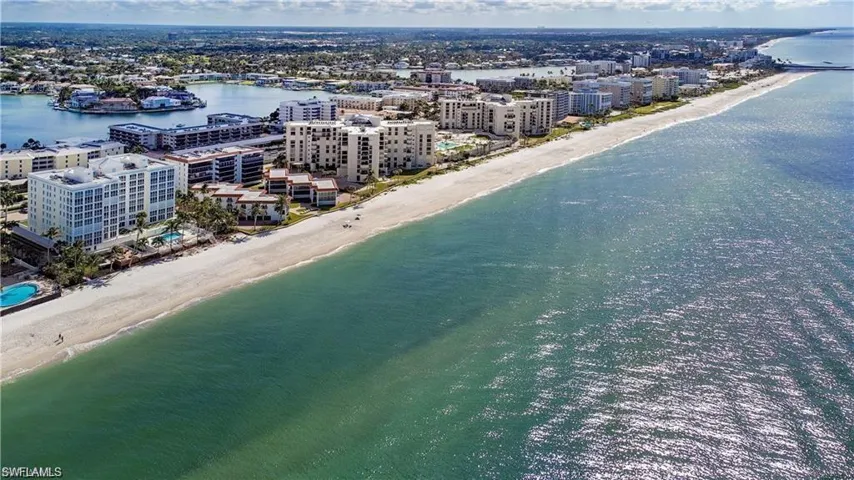 3377 Gulf Shore Blvd N 4d, Naples, Florida 34103