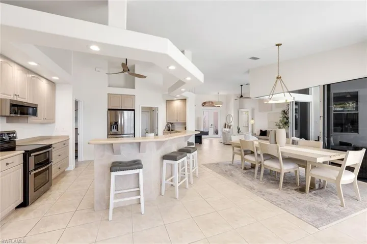 Kitchen/Dining
