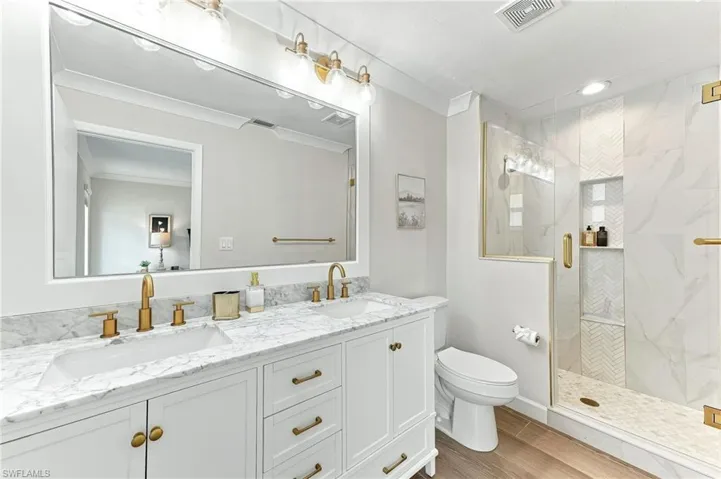 809 Palm View Dr 8, Naples, Florida 34110