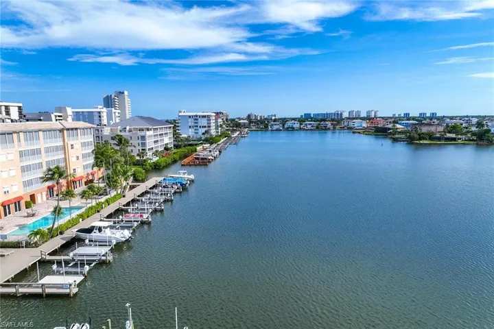 557 100th Ave N, Naples, Florida 34108