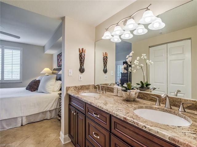 Full Ensuite bath with walk in closet/dressing area.