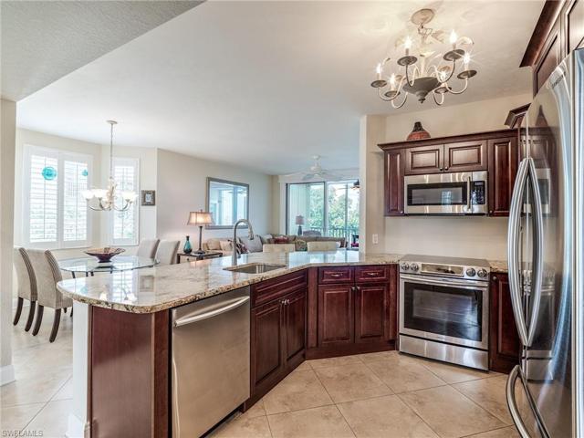 Light & Bright End Unit at Captain's Bay South meticulously maintained and upgrades galore!