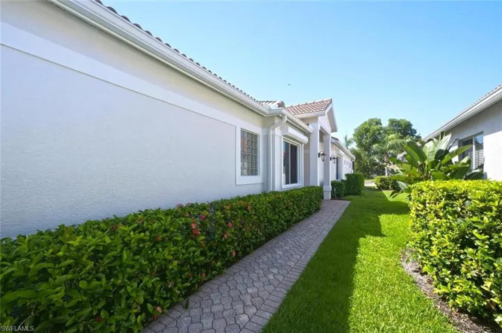 14750 Glen Eden Dr, Naples, Florida 34110