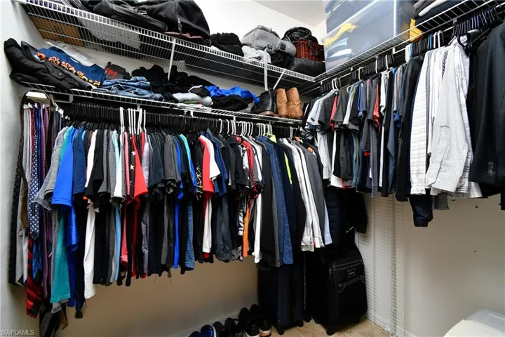 Master walk- in closet