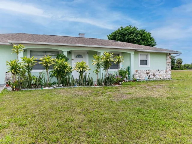 2422 Capri Dr, Fort Myers Fl 33916