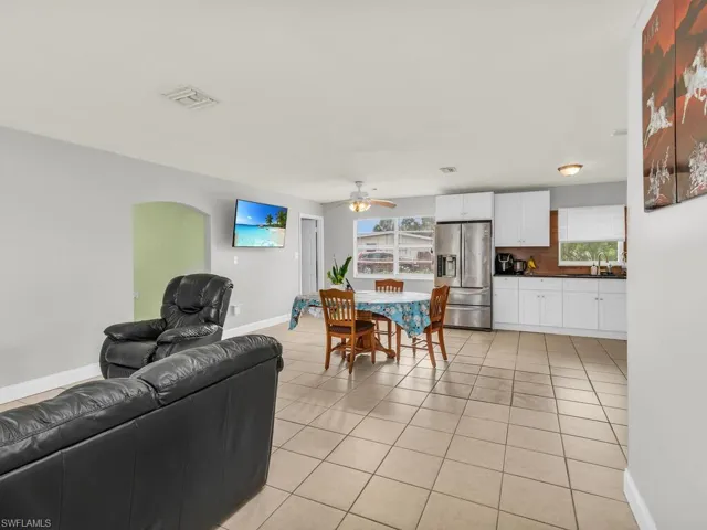 2422 Capri Dr, Fort Myers Fl 33916