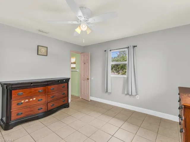 2422 Capri Dr, Fort Myers Fl 33916