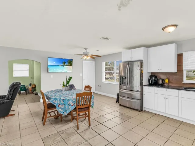 2422 Capri Dr, Fort Myers Fl 33916