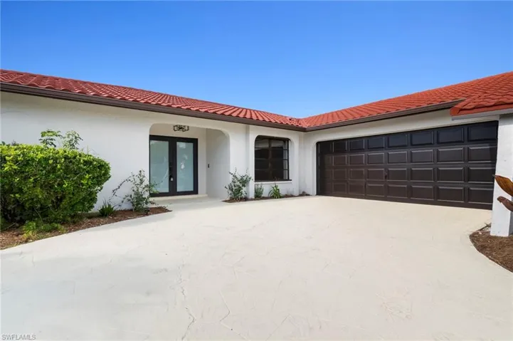 920 Se 16th Ter, Cape Coral, Florida 33990