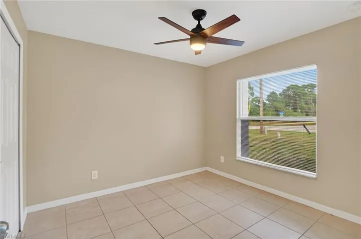 848  Holmes  AVE, Lehigh Acres, FL 33974