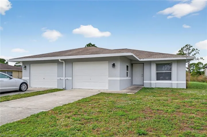 848  Holmes  AVE, Lehigh Acres, FL 33974