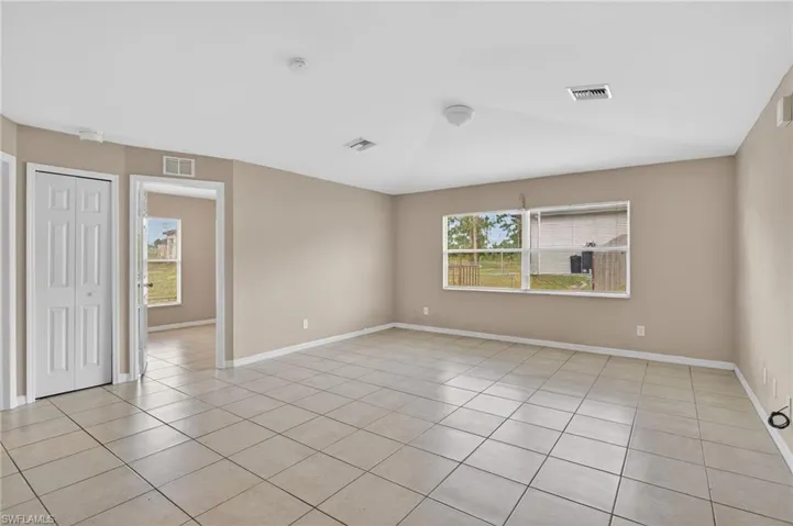 848  Holmes  AVE, Lehigh Acres, FL 33974