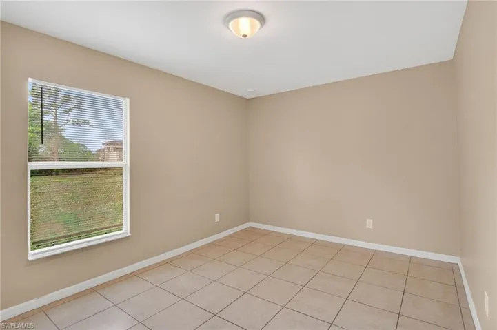 848  Holmes  AVE, Lehigh Acres, FL 33974
