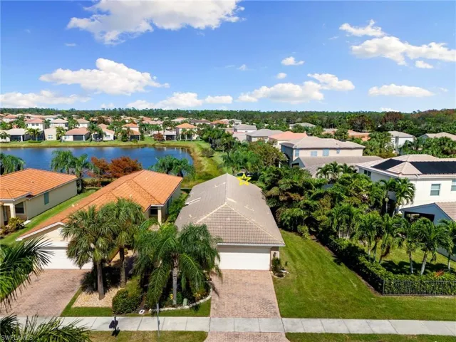 10475  Spruce Pine  CT, Fort Myers, FL 33913