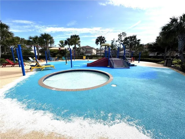 10475  Spruce Pine  CT, Fort Myers, FL 33913