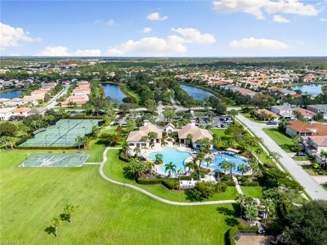10475  Spruce Pine  CT, Fort Myers, FL 33913