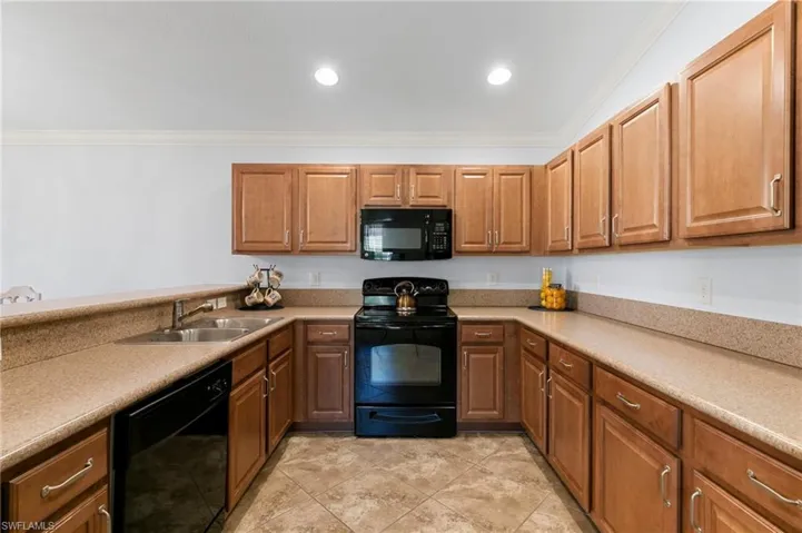 10475  Spruce Pine  CT, Fort Myers, FL 33913