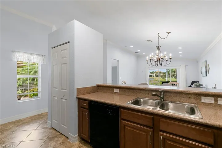10475  Spruce Pine  CT, Fort Myers, FL 33913