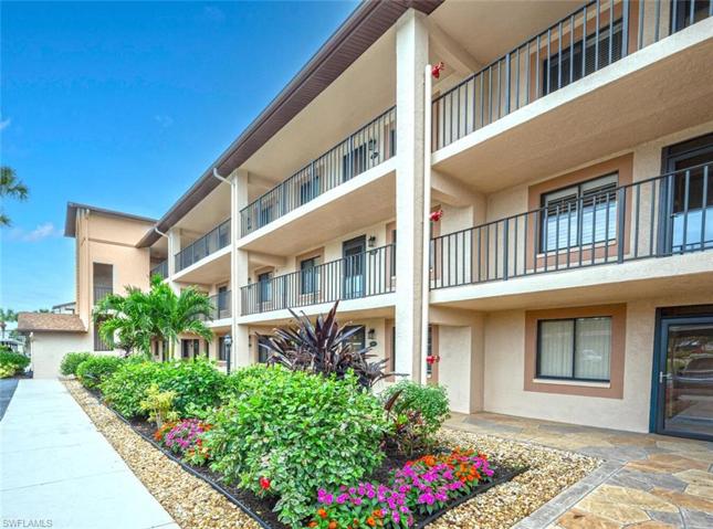 Welcome to 7340 Saint Ives Way Beautiful landscaping - neat and clean