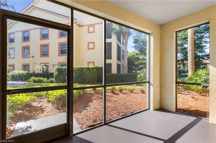7975  Preserve  CIR, Naples, FL 34119