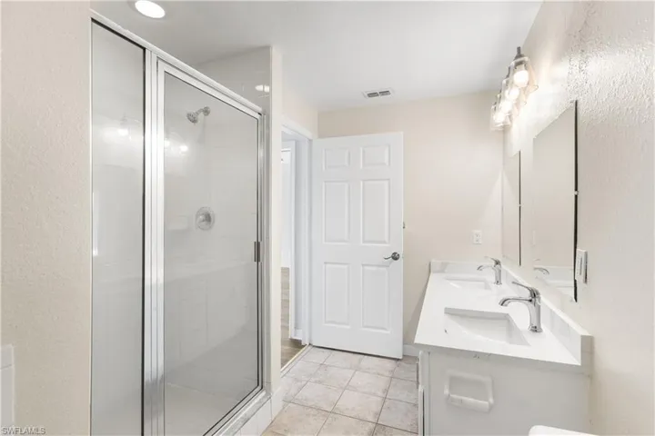 7975  Preserve  CIR, Naples, FL 34119