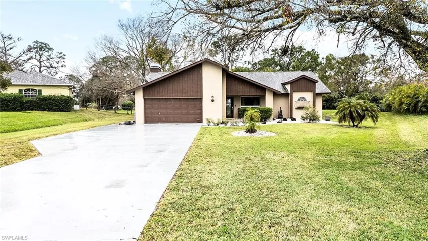 3/4 of an acre lot