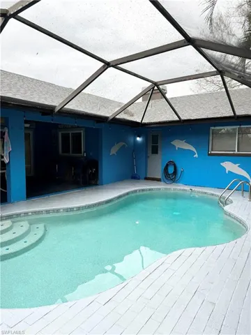 steps in pool