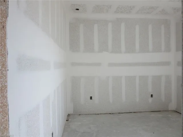 702 E 15th St, Lehigh Acres, Florida 33972