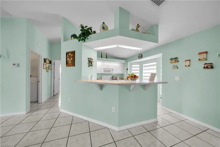 1118 Se 5th Pl, Cape Coral, Florida 33990