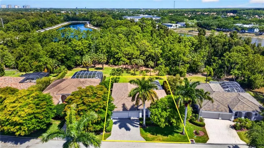 9550  Cedar Creek  DR, Bonita Springs, FL 34135