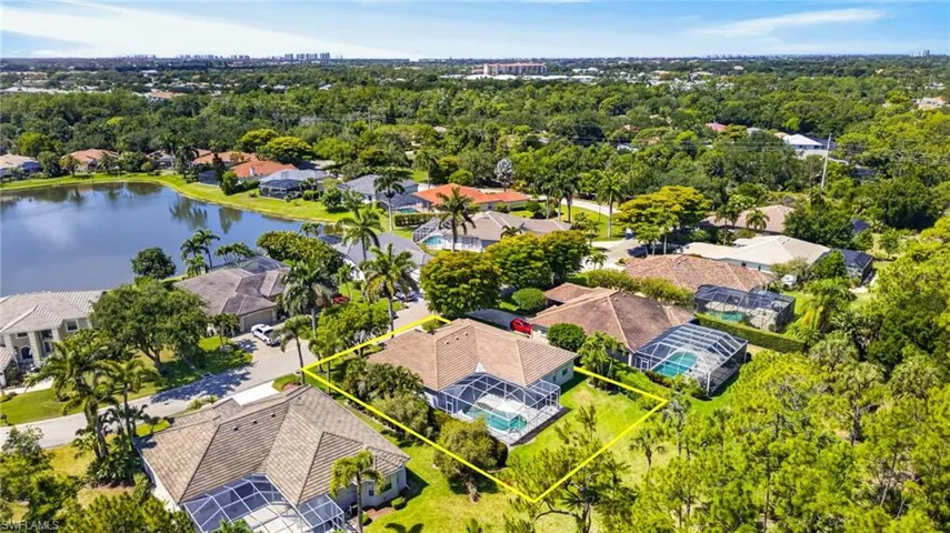 9550  Cedar Creek  DR, Bonita Springs, FL 34135