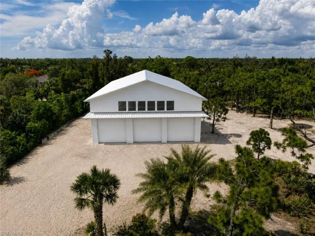 6690 Pineland Rd, Bokeelia, Florida 33922