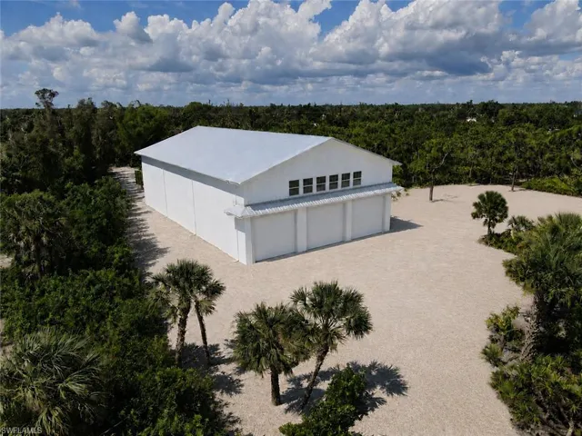6690 Pineland Rd, Bokeelia, Florida 33922