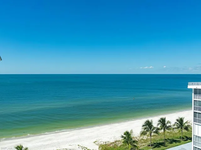 2905 Gulf Shore Blvd N 803, Naples, Florida 34103