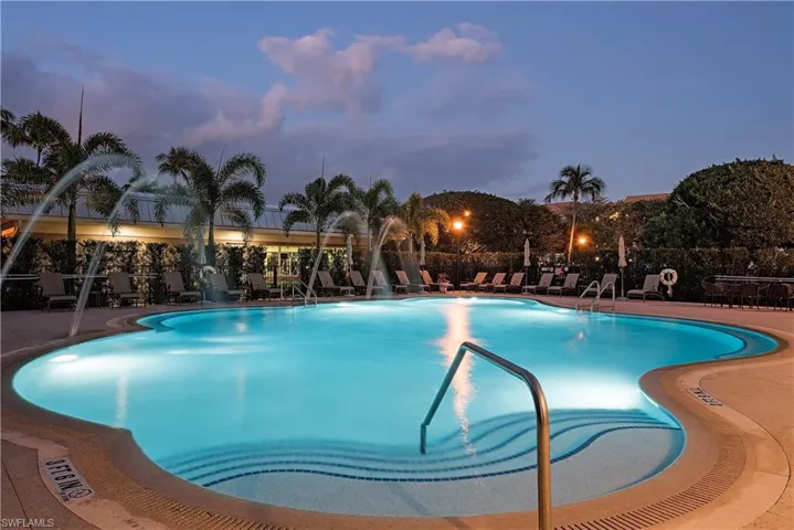 2905 Gulf Shore Blvd N 803, Naples, Florida 34103
